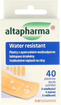 Opakowanie wodoodpornych plastrów altapharma w białym pudełku z pomarańczowymi plastrami i kroplami wody, widok z przodu.