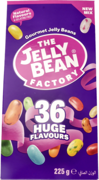 Fioletowe pudełko Jelly Bean Factory Gourmet Jelly Beans, z kolorowymi fasolkami i napisem 36 HUGE FLAVOURS, widok z przodu.