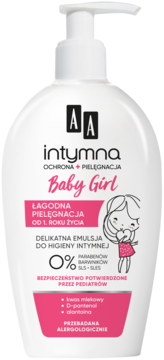 AA intymna Baby Girl delikatna emulsja do higieny intymnej, biała butelka z pompką i różowymi etykietami, widok z przodu.