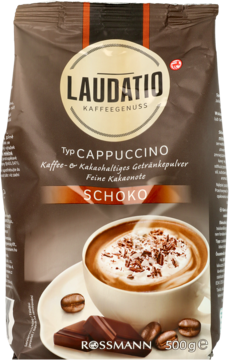 Laudatio Cappuccino Schoko 500g: brązowa torebka z kawą i kakao, z filiżanką i czekoladą na etykiecie.