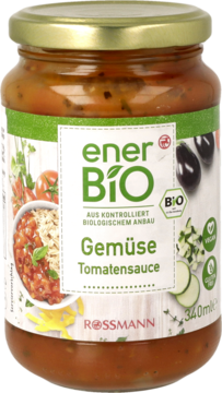 Słoik enerBIO Gemüse Tomatensauce Rossmann, widok z przodu. Wegański, bio sos pomidorowy z warzywami 340ml.
