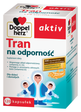 Opakowanie Doppelherz Tran na odporność, biało-czerwone z rysunkowymi postaciami i rybą, widok z przodu pod kątem.
