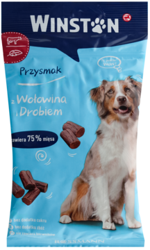 Niebieskie opakowanie przysmaków Winston z wołowiną i drobiem, z psem i kawałkami smakołyków. Widok z przodu.