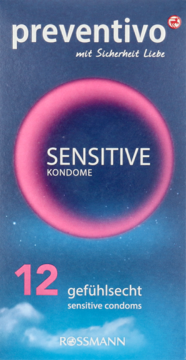 Ciemnoniebieskie opakowanie 12 prezerwatyw preventivo SENSITIVE z różowym kołem, widok z przodu.