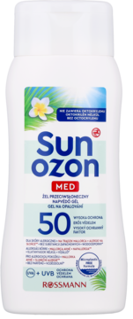 Żel Sunozon MED SPF 50 do skóry alergicznej, w białej butelce z grafiką palm i kwiatu, widok z przodu.