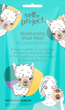 Selfie Project Moisturizing Sheet Mask #LovelyAlpaca w turkusowej saszetce z alpakami, przód opakowania.