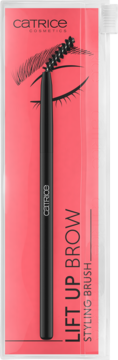 Catrice Lift Up Brow Styling Brush w czarnym ołówku z pędzelkiem, w opakowaniu z grafiką oka na koralowym tle.