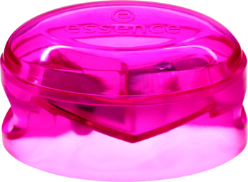 Różowa, transparentna temperówka Essence z dwoma otworami do kredek cienkich i grubych, widok z góry.