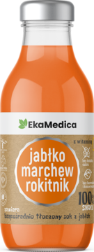 EkaMedica sok jabłko marchew rokitnik z witaminą C, tłoczony, szklana butelka z pomarańczowym płynem, z przodu.