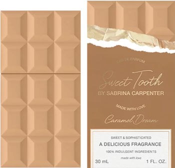 Perfumy Sweet Tooth Caramel Dream. Widok na brązowy flakon w kształcie czekolady i front opakowania z etykietą.