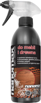 Nanomax spray do mebli i drewna w czarnej butelce z przezroczystym atomizerem, widok z przodu, czyści i nabłyszcza.