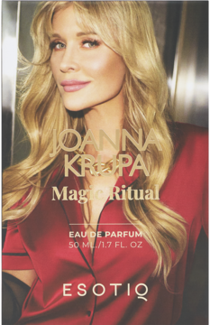 Joanna Krupa w czerwonej satynowej koszuli promuje perfumy Magic Ritual by Esotiq, widok frontowy.