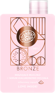 Różowa butelka BodyBoom Bronze, brązujące mleczko z serum hialuronowym o zapachu arbuza, widok z przodu.