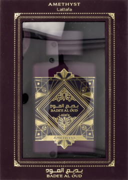 Lattafa Badee Al Oud Amethyst perfum w purpurowym pudełku z okienkiem i złotymi zdobieniami, widok z przodu.