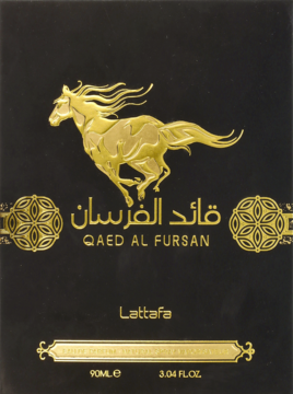 Lattafa Qaed Al Fursan perfumy, czarne pudełko z metalicznym, złotym koniem i arabskim napisem, widok przód.