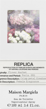 Maison Margiela Replica Flower Market perfumy, białe pudełko z rozmytą grafiką różowych i białych kwiatów, widok z przodu, czytelne etykiety.