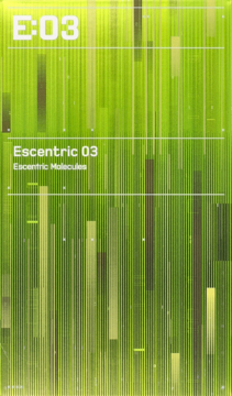 Zielone opakowanie Escentric Molecules Escentric 03, woda toaletowa, z pionowymi paskami i białym tekstem.