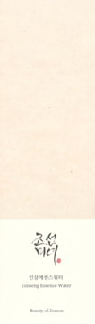 Logo i nazwa Beauty of Joseon Ginseng Essence Water na beżowym tle, z czarną kaligrafią i małym czerwonym punktem.