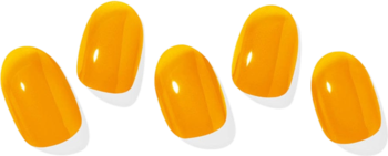 Pięć błyszczących naklejek hybrydowych Ohora Tint Orange z półprzezroczystym pomarańczem i białym frenchem.