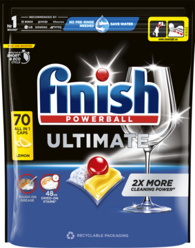 Czarne opakowanie Finish Ultimate All in 1 kapsułek do zmywarki, cytrynowych, 70 sztuk, z błyszczącym kieliszkiem.