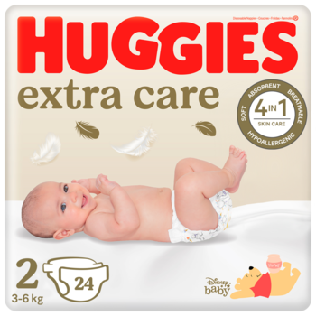 Huggies Extra Care pieluchy rozm. 2 (3-6kg) 24 szt. z niemowlakiem i Kubusiem Puchatkiem, widok z przodu.