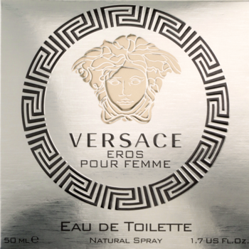 Srebrne opakowanie perfum Versace Eros Pour Femme Eau de Toilette z złotą głową Meduzy i wzorem meandra.