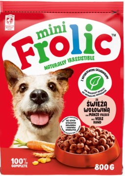 Czerwona torba Frolic Małe Rasy z Wołowiną 800g, z uśmiechniętym psem i miską brązowej karmy.