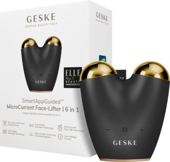 GESKE mikroprądowy lifting do twarzy 6w1, czarno-złoty z rolkami, przed białym pudełkiem, widok z boku.