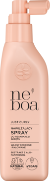Nawilżający spray Neboa Just Curly do reanimacji skrętu, różowa butelka z pompką, widok z przodu.