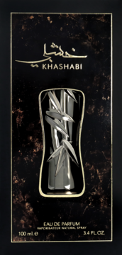 Czarny elegancki karton perfum Khashabi ze złotym napisem i srebrną butelką z bambusowym wzorem w wycięciu.