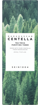 SKIN1004 Madagascar Centella Tea-Trica Purifying Toner, oczyszczający tonik w pudełku z motywem lasu, widok z przodu.