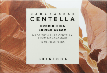 Frontalne ujęcie pudełka SKIN1004 Madagascar Centella Probio-Cica Enrich Cream, odżywczy krem do twarzy, brązowe tło.