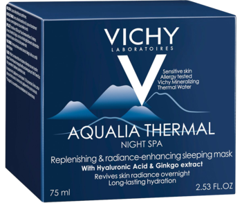 Ciemnoniebieskie pudełko Vichy Aqualia Thermal Night SPA 75 ml, z grafiką gór i logo V, widok z przodu pod kątem.