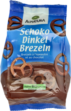 Alnatura Schoko Dinkel Brezeln: niebieska paczka z preclami BIO w czekoladzie, widok z przodu.