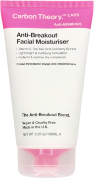 Biała tubka Carbon Theory Anti-Breakout Facial Moisturiser 100ml, z różowym spodem i górą, widok frontalny.