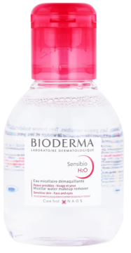 Bioderma Sensibio H2O płyn micelarny w przezroczystej butelce z różową nakrętką, widok z przodu, dla cery wrażliwej.