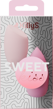 Dwie różowe gąbeczki do makijażu Sweet Kiss KillyS w pudełku z szarym, abstrakcyjnym wzorem, widok z przodu.