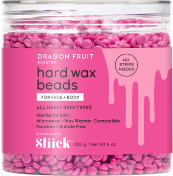 Przezroczysty słoik różowych koralików woskowych Sliick Dragon Fruit, do depilacji twarzy i ciała, widok z przodu.