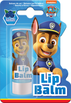Dziecięcy balsam do ust Paw Patrol z postacią Chase'a, o borówkowym zapachu, w niebieskim blistrze, widok z przodu.