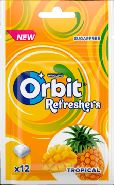 Orbit Refreshers Tropical sugar-free gum, pomarańczowa saszetka z mango i ananasem, widok z przodu.