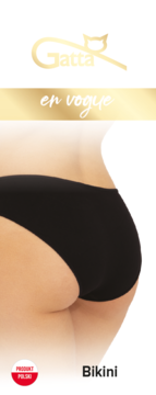 Gatta En Vogue: czarne, gładkie majtki bikini na modelce, widok od tyłu, logo, "Produkt Polski".
