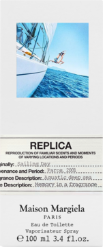 Maison Margiela Replica Sailing Day EDT 100ml. Białe opakowanie z obrazem nurka skaczącego z jachtu do błękitnego morza.