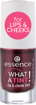 Essence What a Tint! lip & cheek tint w szklanej butelce z bordo płynem, napis 'for LIPS & CHEEKS' na różowej etykiecie.