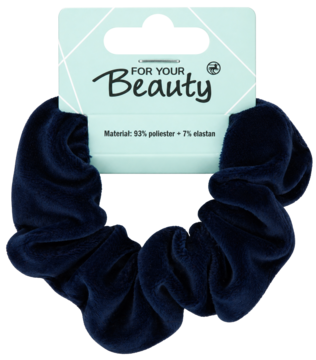 Granatowa aksamitna gumka do włosów scrunchie, umieszczona na jasnej tekturowej zawieszce.