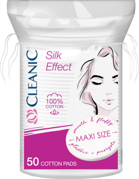 CLEANIC Silk Effect Maxi Size 50 bawełnianych płatków kosmetycznych do demakijażu w przezroczystym opakowaniu.