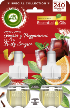 Air Wick wkłady Spiced Fruity Sangria 2 szt., do elektrycznego odświeżacza, na czerwonym tle z owocami.