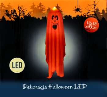 Świecąca pomarańczowa dekoracja Halloween LED w kształcie ducha z twarzą i płomieniem na głowie, na tle lasu.