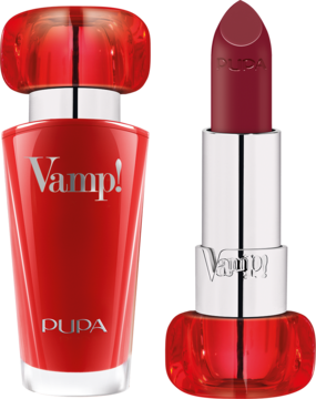 Pionowy widok: pomadka Pupa Vamp! 300 Scarlet Bordeaux i flakon perfum w czerwieni z połyskiem.