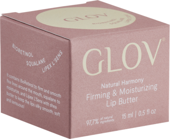 Różowe pudełko GLOV Firming & Moisturizing Lip Butter z BioRetinolem, widok z przodu pod lekkim kątem.