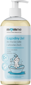 Momme łagodny żel do mycia ciała i włosów 2w1 w białej butelce z pompką, etykieta z rysunkiem dziecka, dla skóry atopowej.